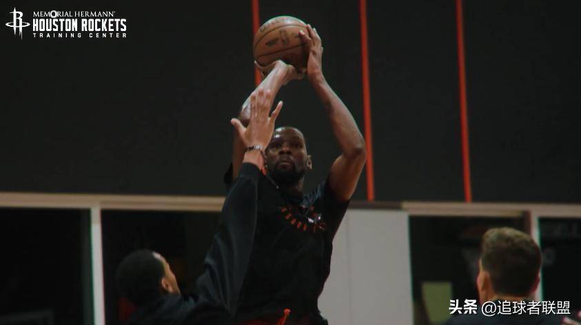 下飞机就马, text 下飞机就马, text