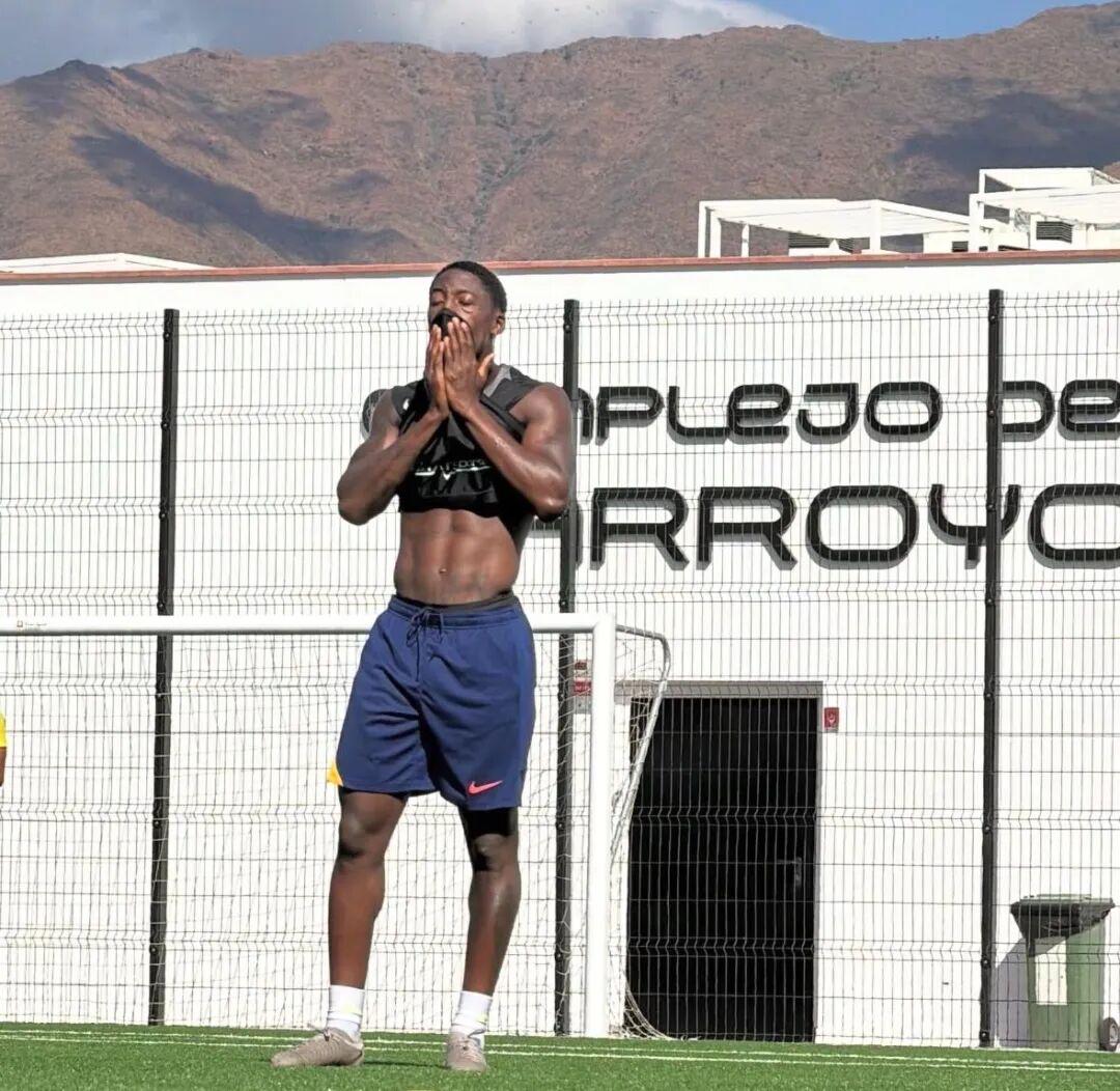 费尔南德斯 费尔南德斯