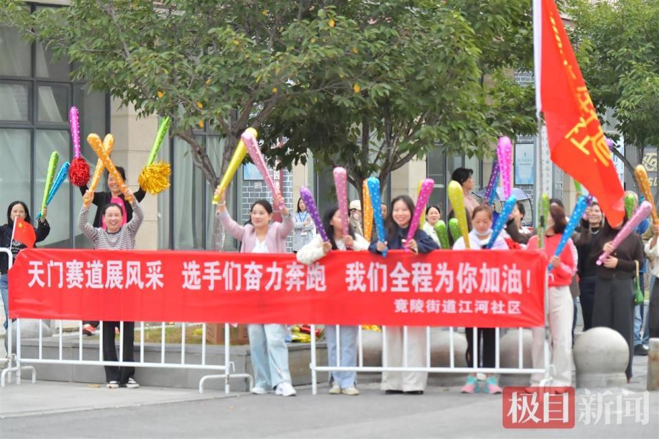 北湖公园, 顺利举办 北湖公园, 顺利举办